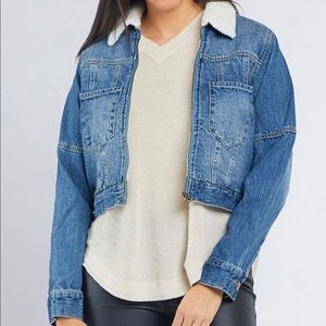 Denim jacket w/ Sherpa collar